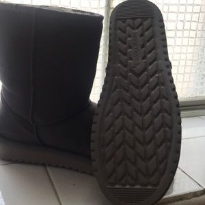 UGG Koolaburra short gray shearling boots.